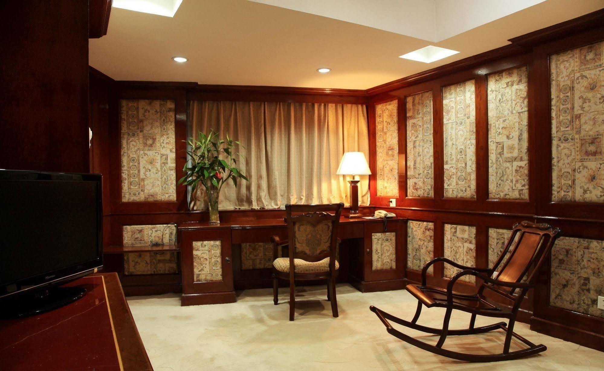 Guangzhou Jinying Hotel ภายนอก รูปภาพ